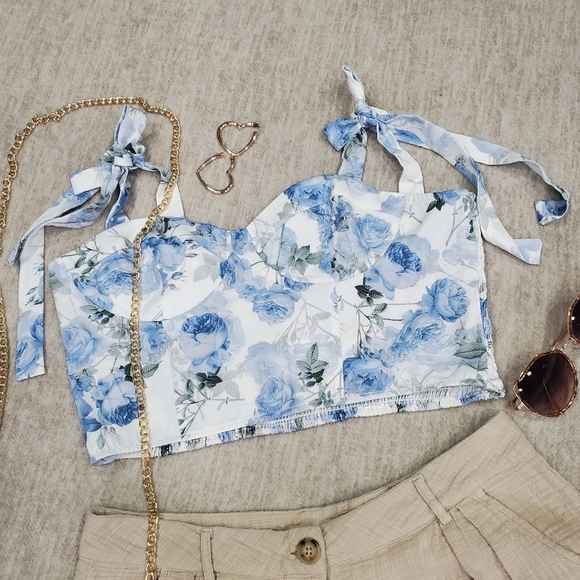 Cider Floral Blue and White Women's Top - Picture 2 of 14